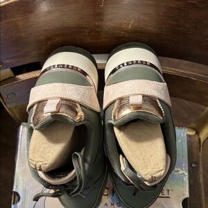 Skechers Women's Wedges in Green and Gold